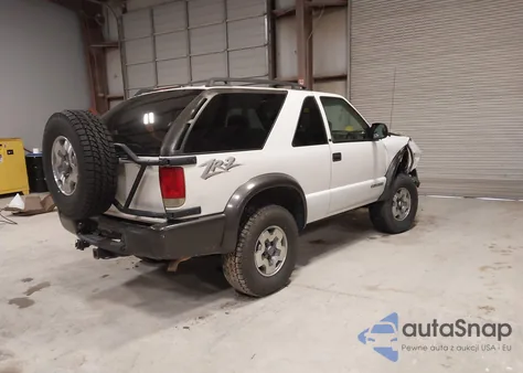 2002 Chevrolet Blazer Ls from USA, damaged, VIN 1GNCT18W22K132033